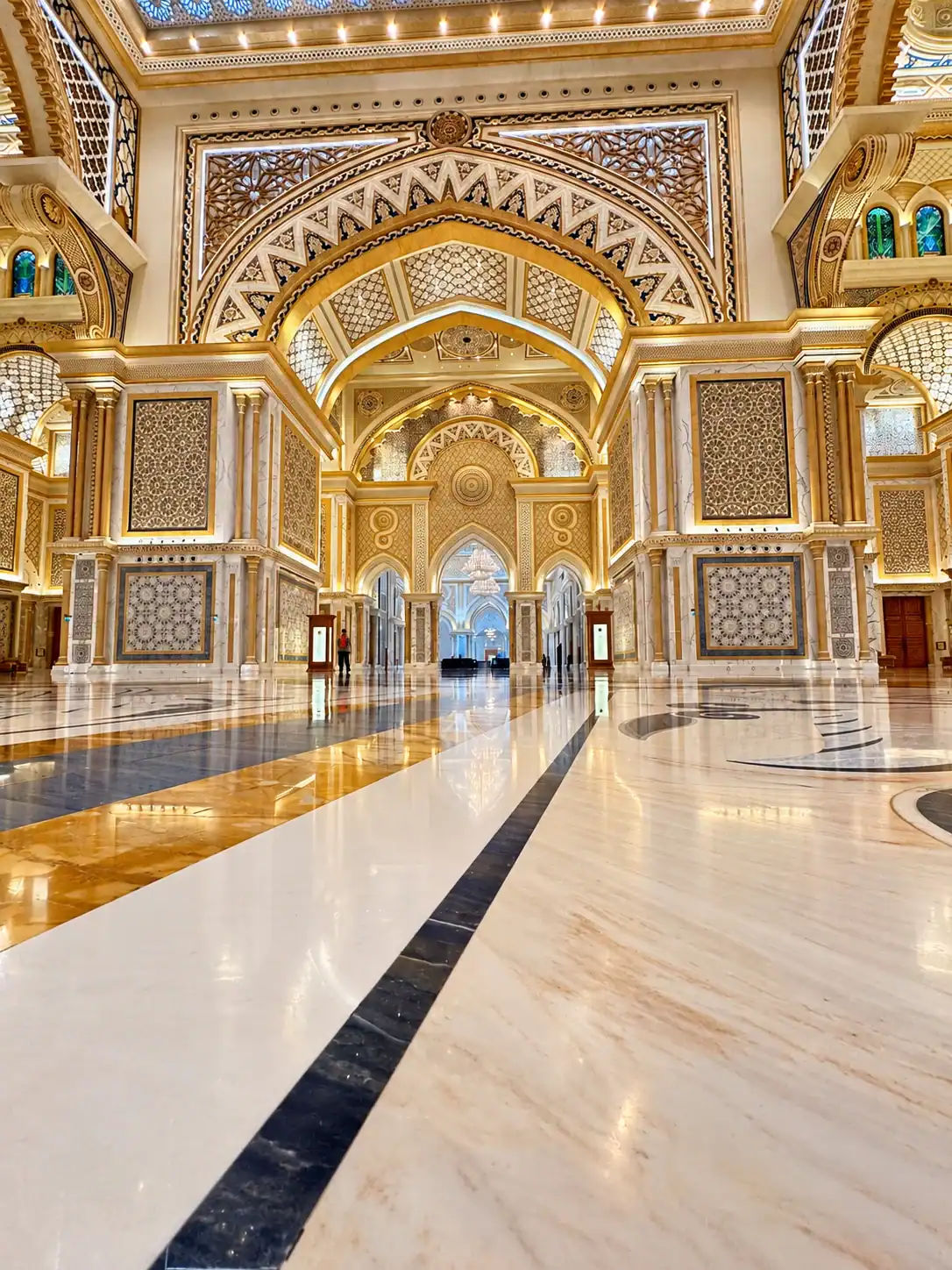 Qasr Al Watan bei einem privaten Abu Dhabi Ausflug